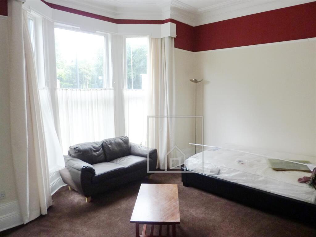 Main image of property: Flat 3 - 163 Hyde Park Road, Hyde Park, Leeds
