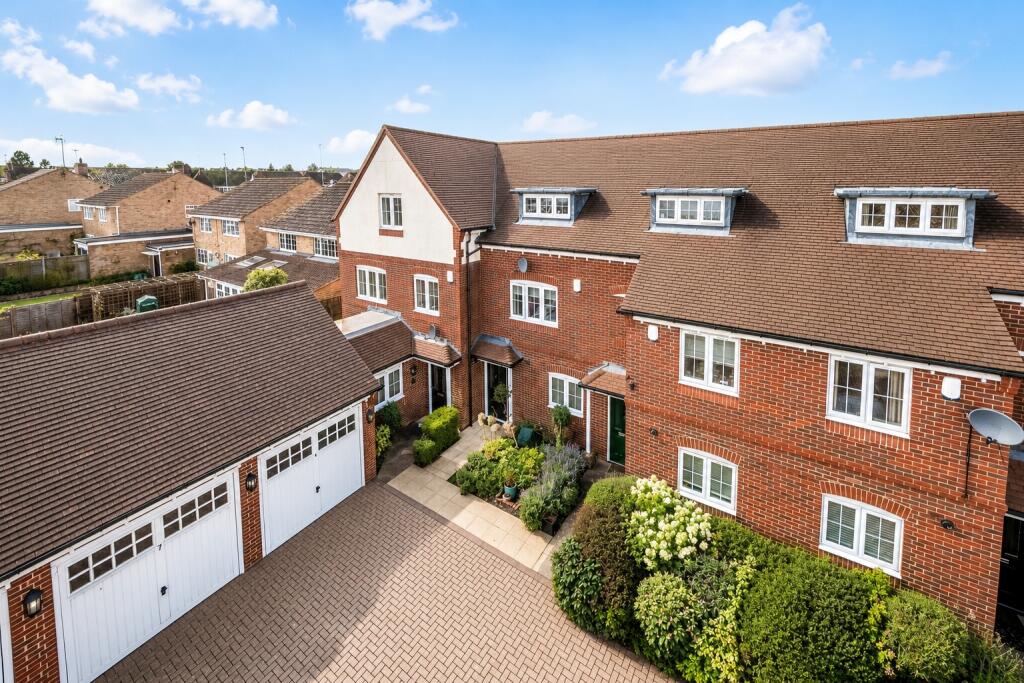 Main image of property: Berry Close, Faringdon, Oxfordshire, SN7