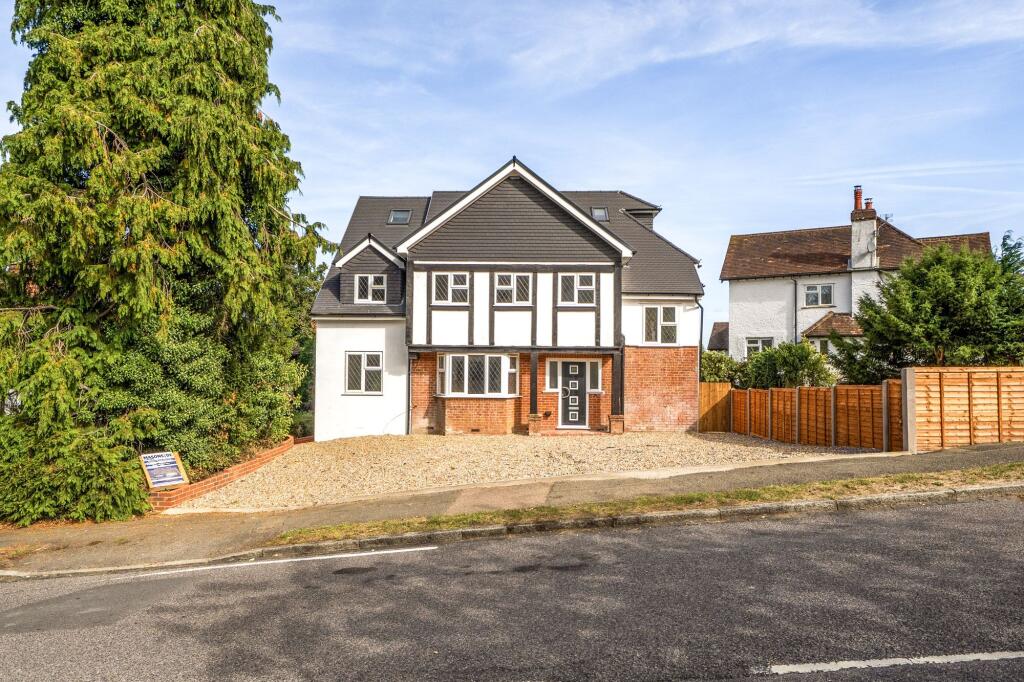 House in London, Purley - More