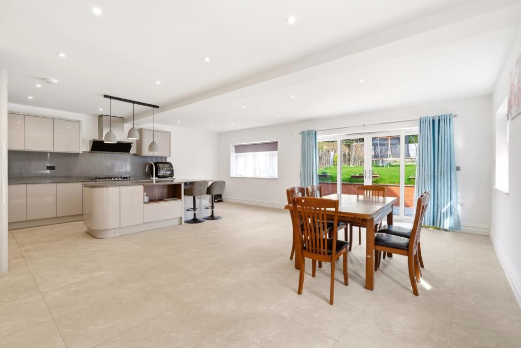 Additional image 5 of Grove Road, Harpenden, Hertfordshire, AL5