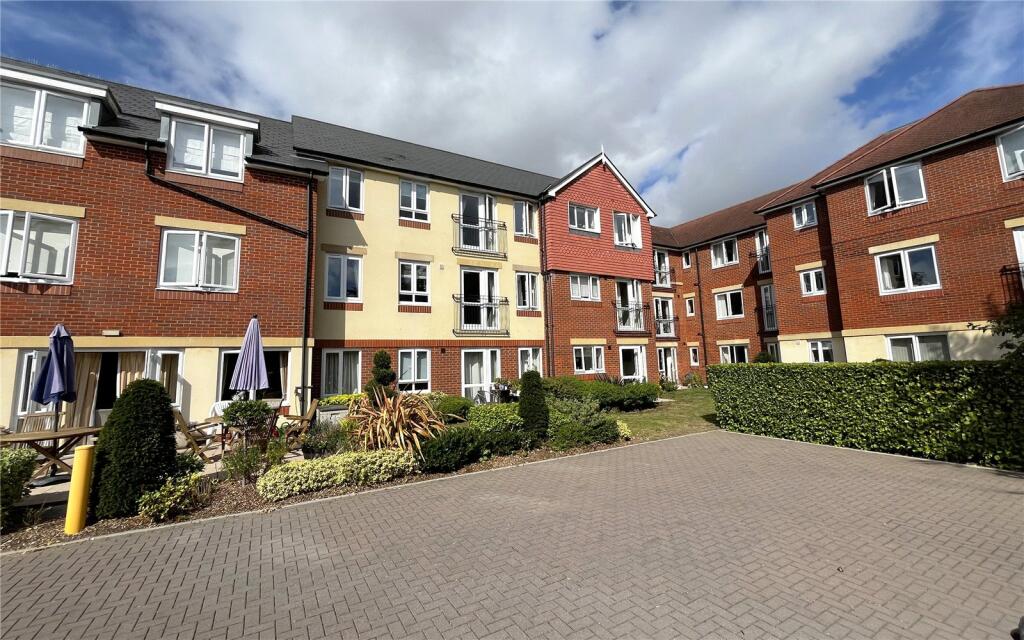 Main image of property: Stuart Road, Highcliffe, Christchurch, Dorset, BH23