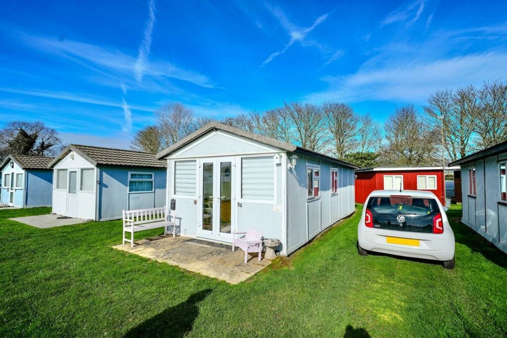 Main image of property: Links Road, Mundesley, NR11