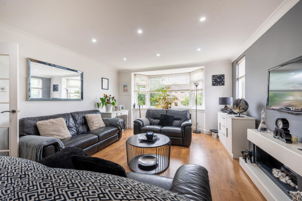 Apartment in Glasgow - View 3