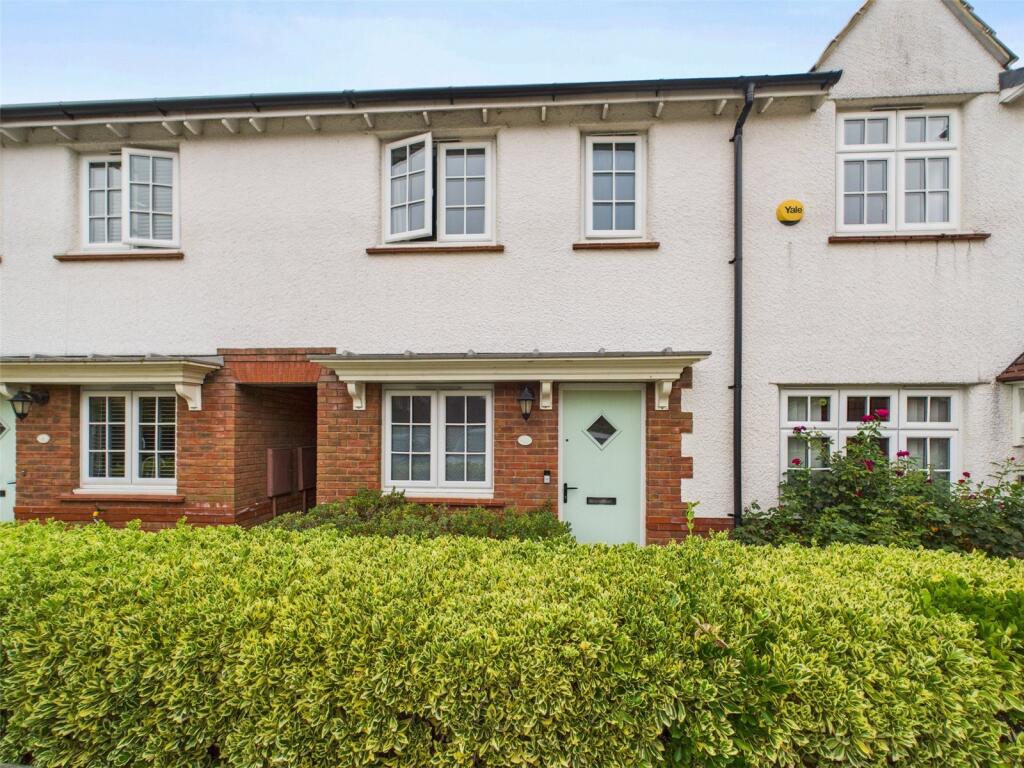 3-bed terraced on Purton Close, Hardwicke, Gloucester, Gloucestershire, GL2, £275,000
