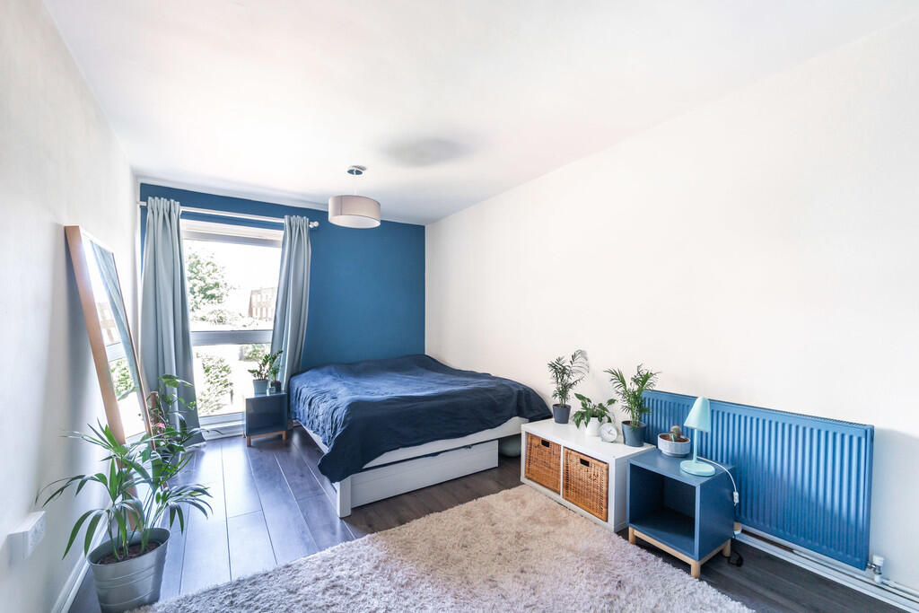 Apartment in London - More