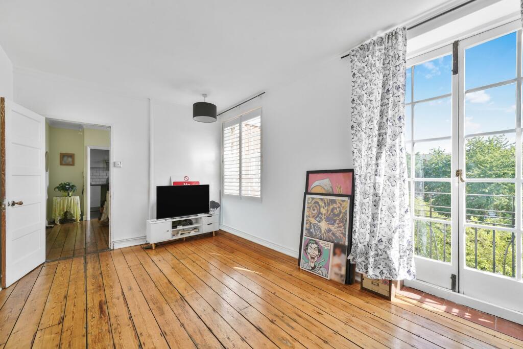 Apartment in London - View 5