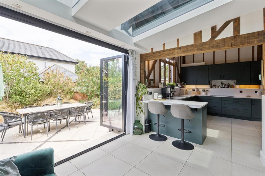 House in North Hertfordshire, Lordship Estate, Jackmans Estate - View 4
