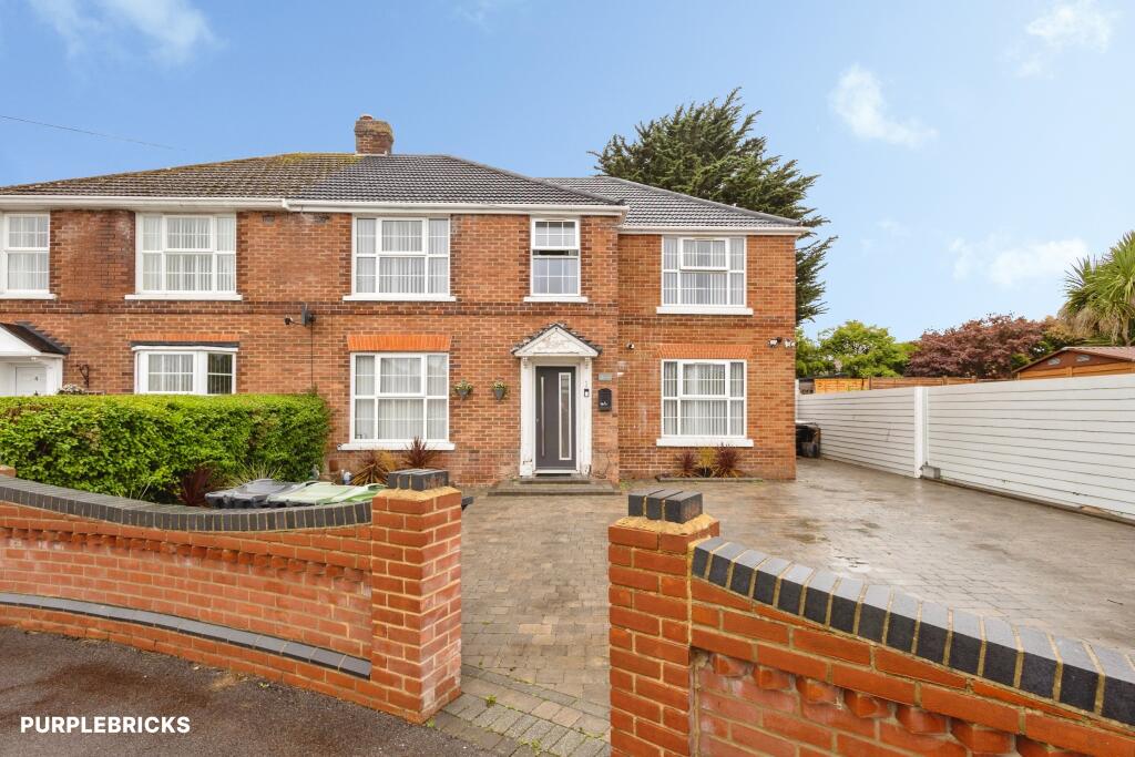 Wigan Crescent, Bedhampton, Havant, PO9 photo 3