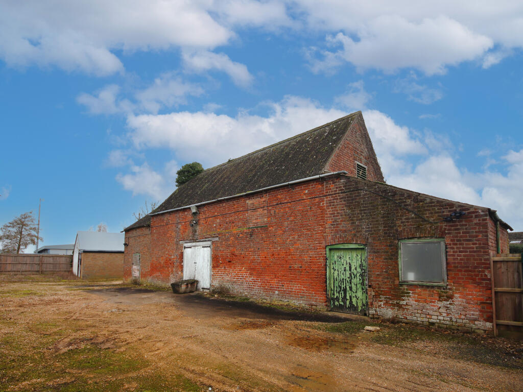 Main image of property: Land South of Sluice Road, Holbeach St. Marks, Holbeach, Spalding, Lincolnshire, PE12 8HF