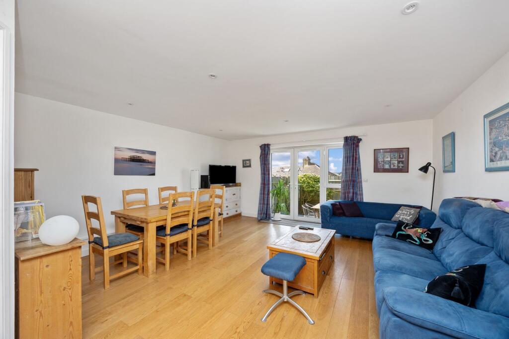 House in Brighton, Bevendean - View 4