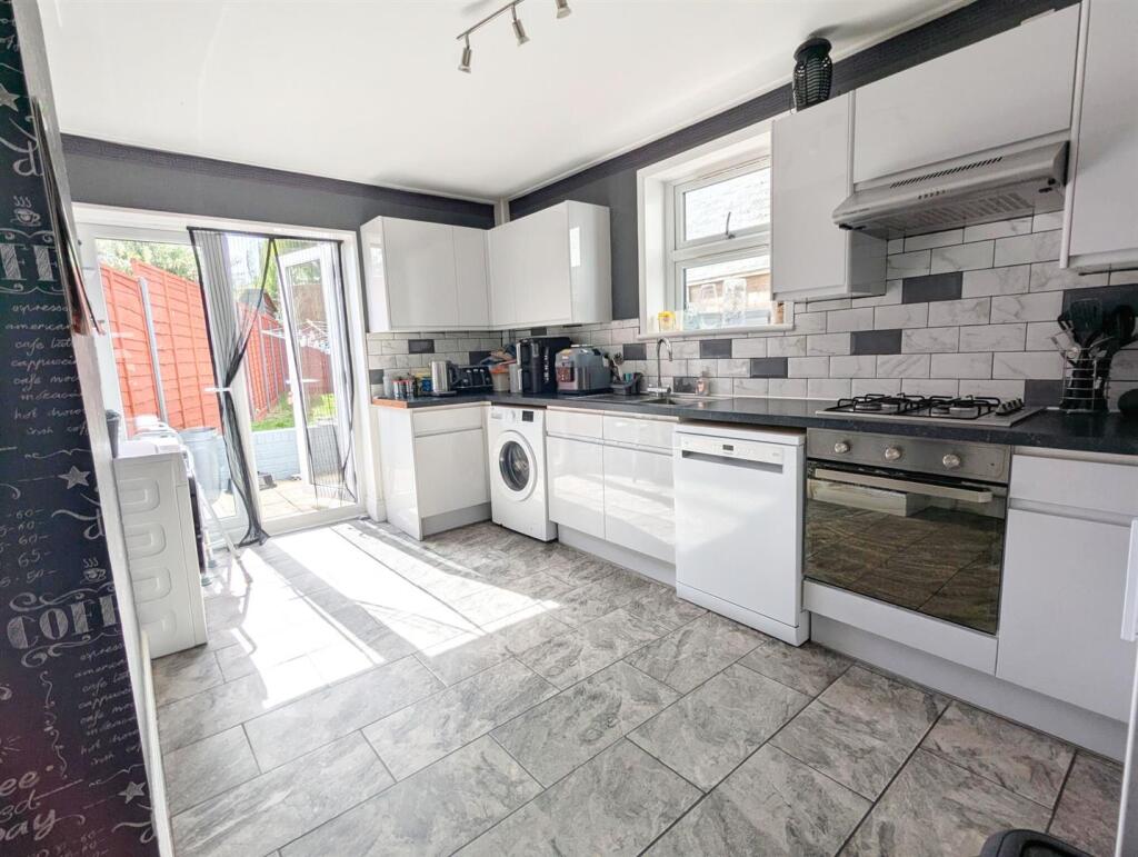 House in Portsmouth - View 5