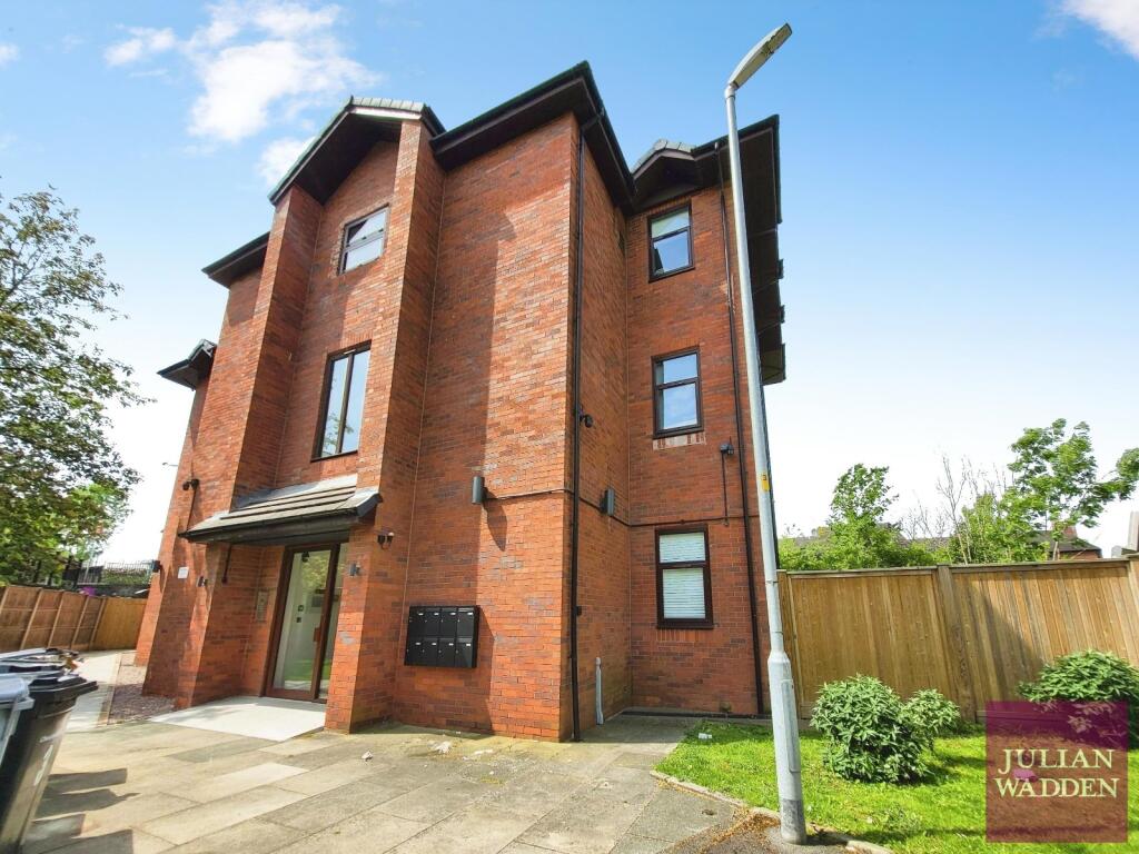 Main image of property: Willow Bank House, Old Road, Handforth, Wilmslow, SK9
