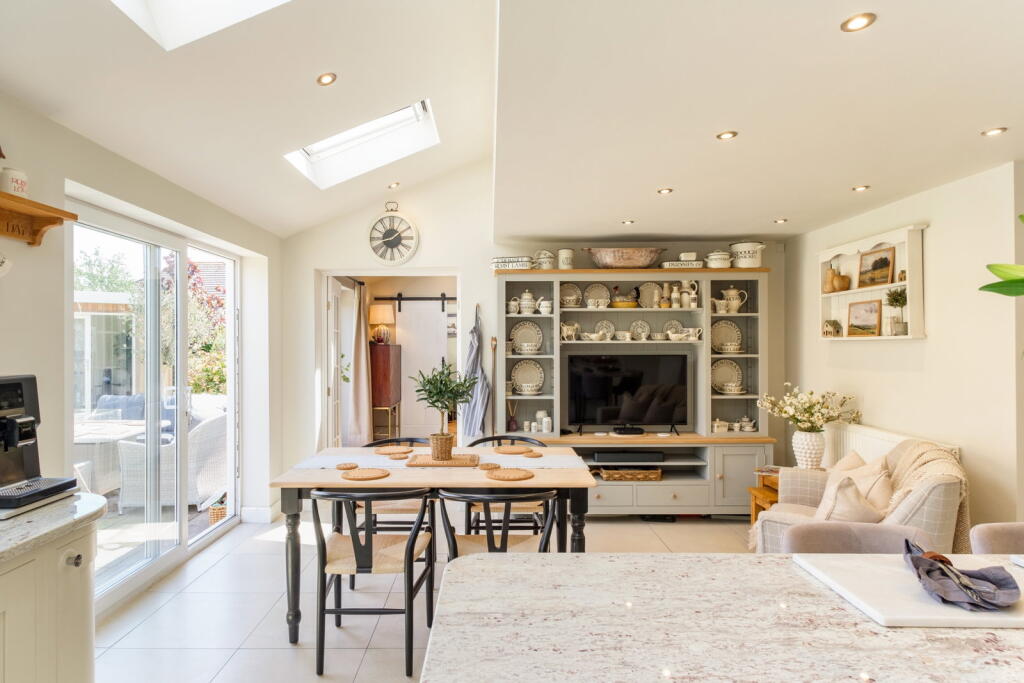 House in Rushcliffe, East Leake - View 3