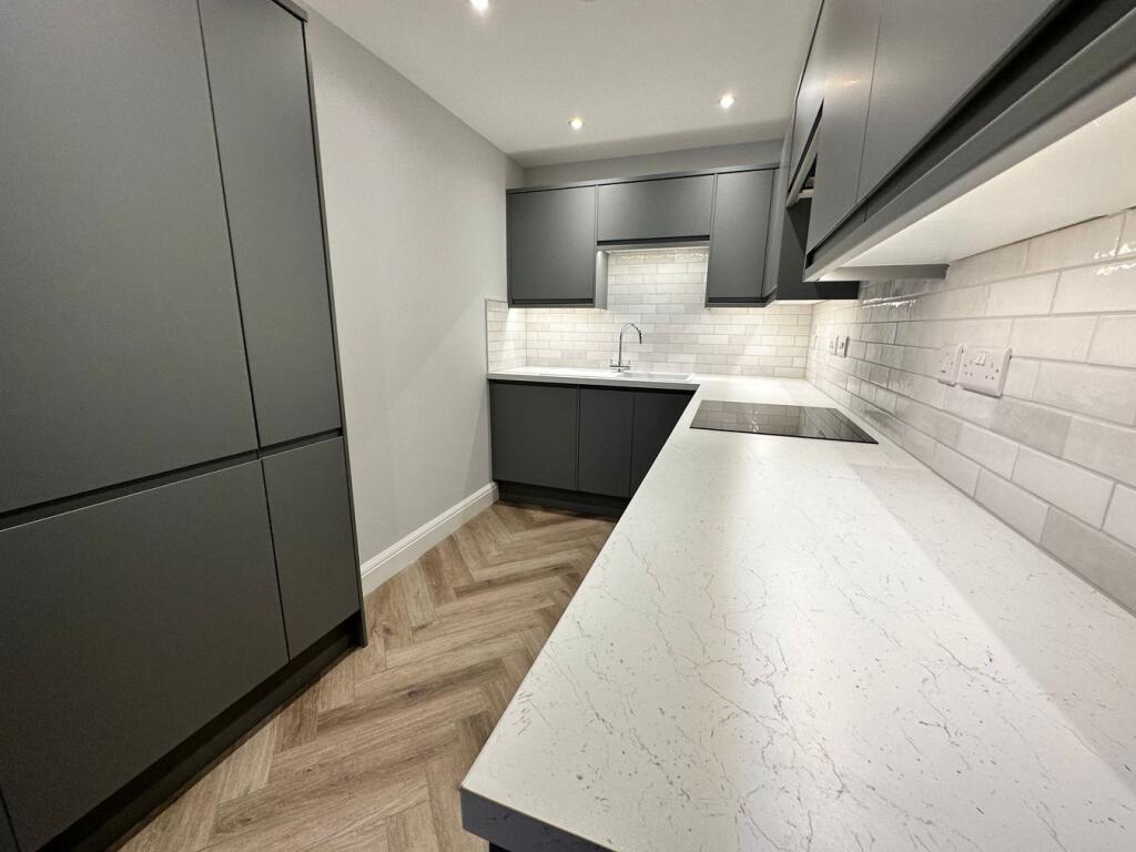 Apartment in Tonbridge - More