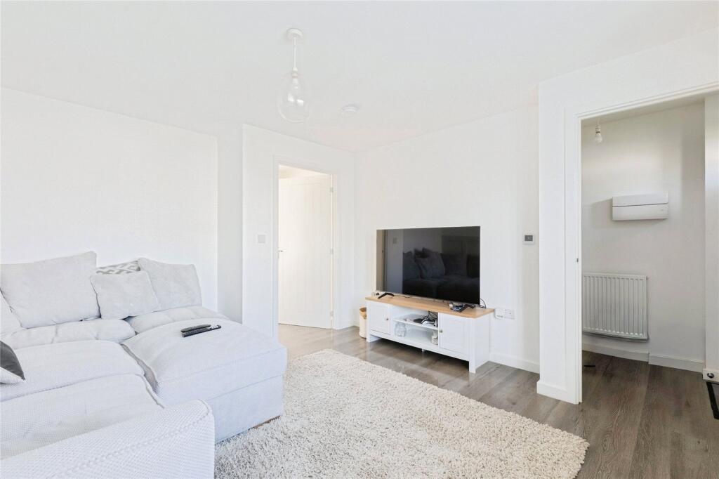House in Coventry, Whitmore Place, Radford - More