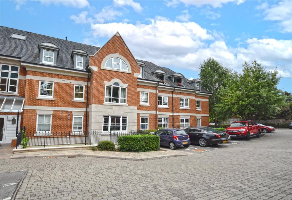 Main image of property: Shortheath Road, Farnham, Surrey, GU9