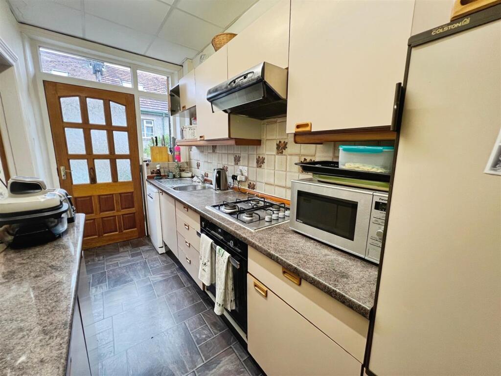 Additional image 11 of Gordon Terrace, Bradford, BD10 8LS