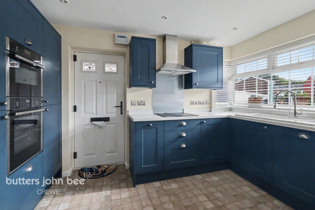 House in Crewe, Coppenhall - View 4