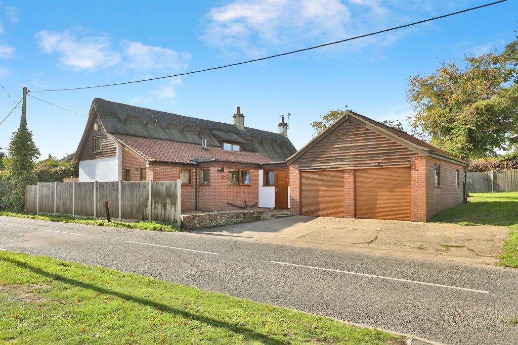Chapel Road, Lingwood, Norwich photo 3