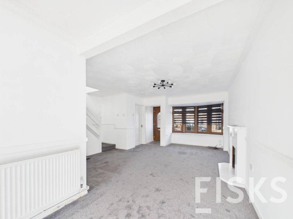 House in Southend-on-Sea - More