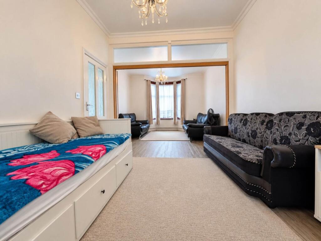 House in London, Forest Gate - View 5