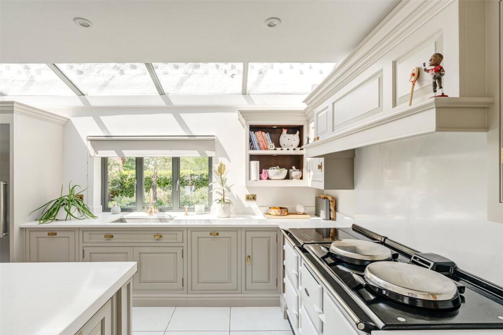 House in Brighton - View 5