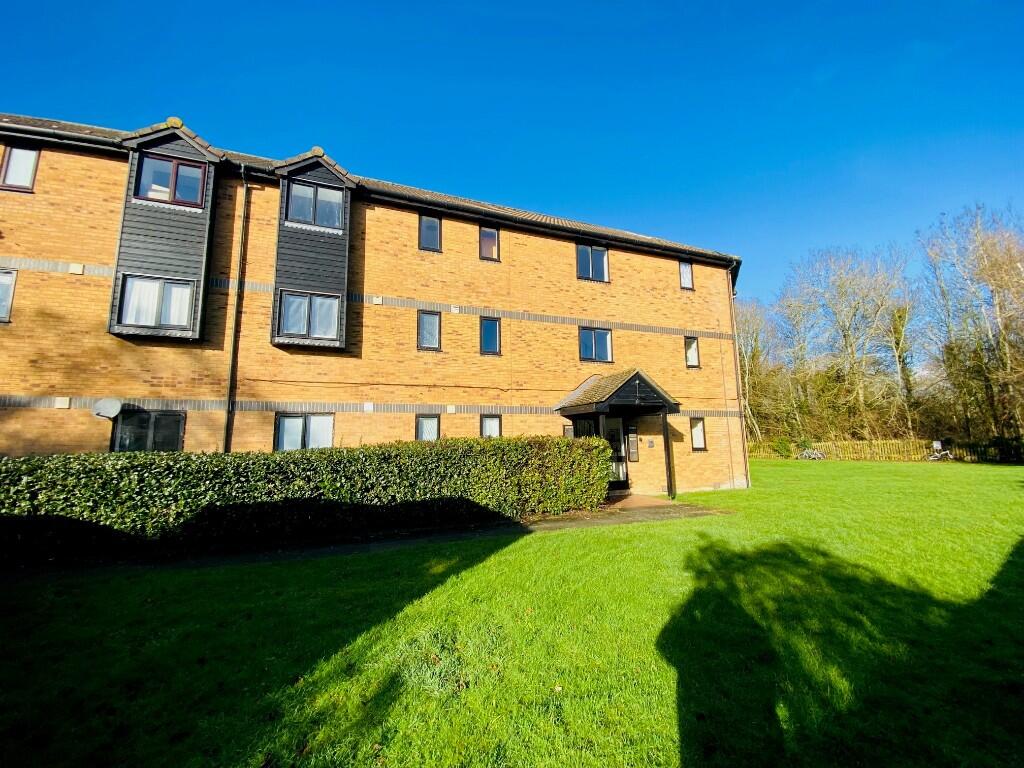 Main image of property: Heron Drive, Bicester, Oxfordshire, OX26