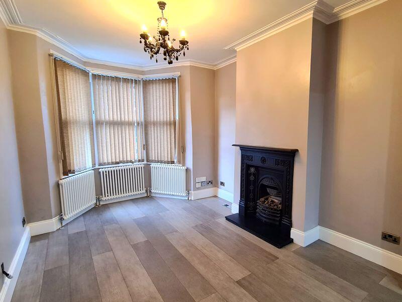 House in London - View 5