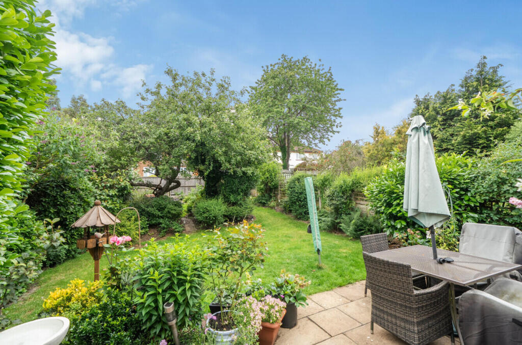 House in London, Pickhurst, Hayes - View 4