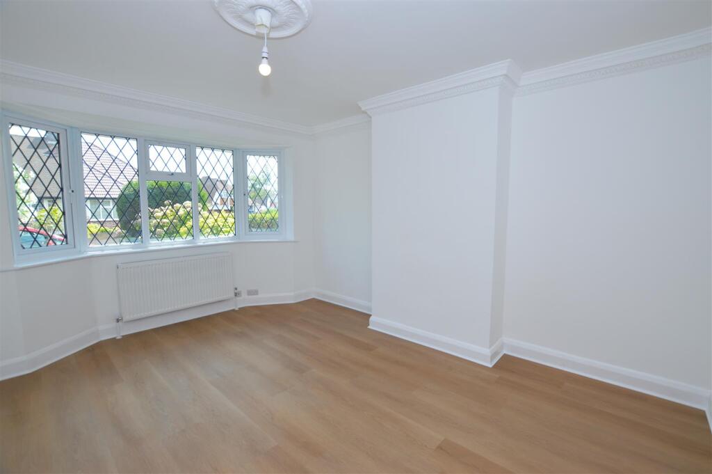 House in Twickenham - View 5