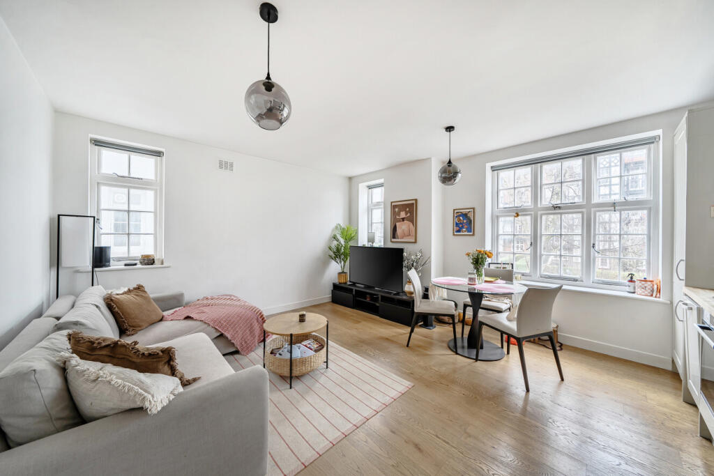 Main image of property: Oakeshott Avenue, London, N6