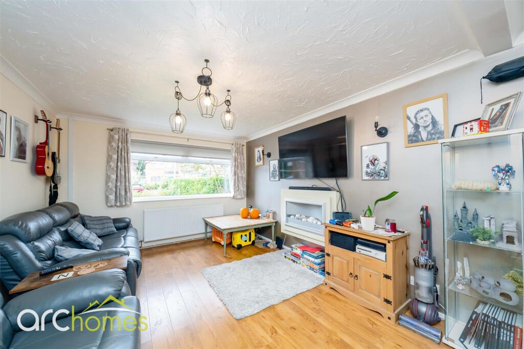 House in Wigan, Greater Manchester - More