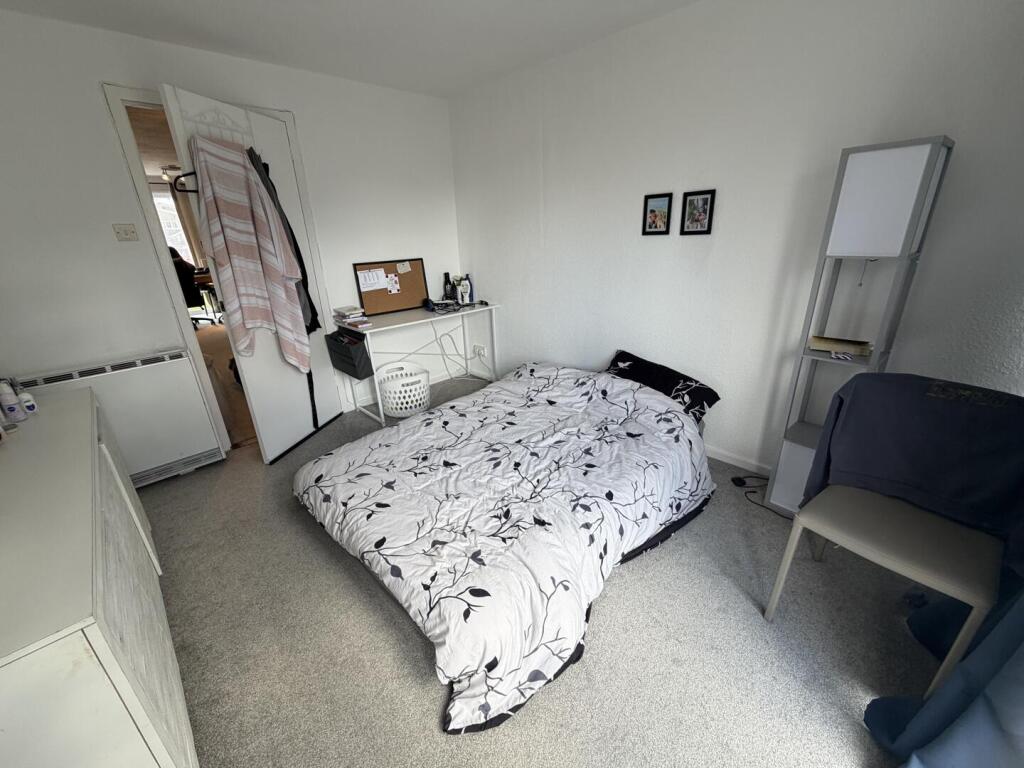 Apartment in Lancing - View 5