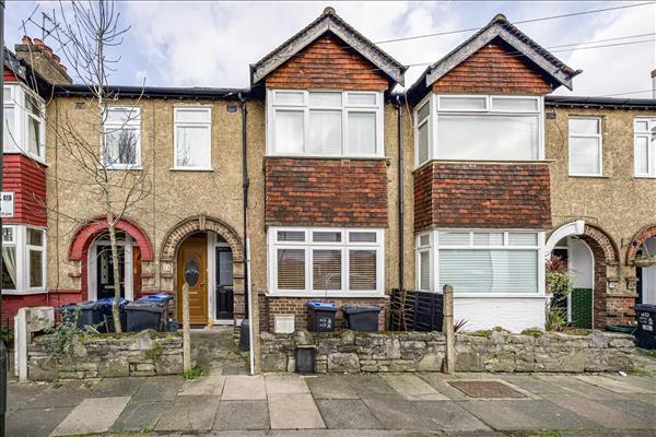 2-bed flat on Rothesay Avenue, Wimbledon, SW20, £400,000