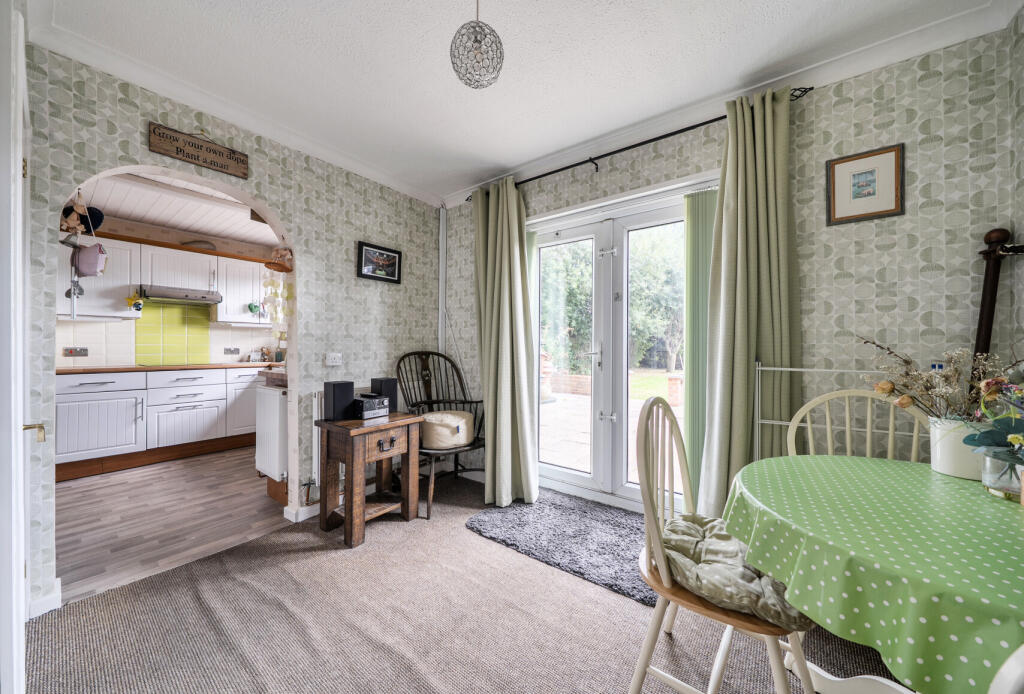 House in Gloucester - View 4
