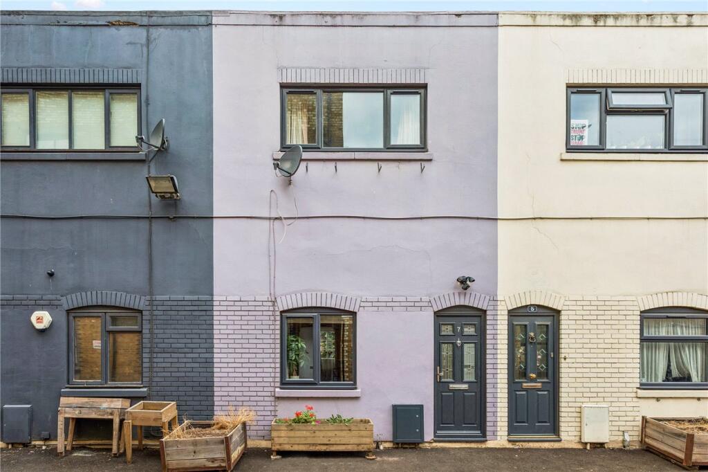 House in London - View 3