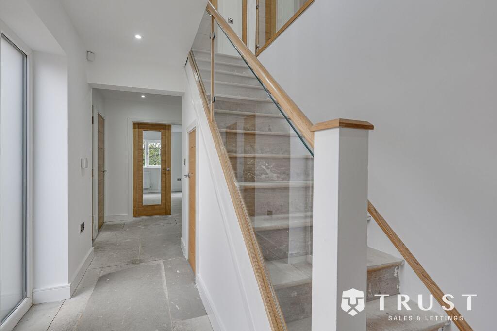 House in Kirklees, West Yorkshire - View 5