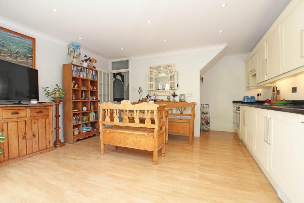 House in Eastbourne, East Sussex - View 5