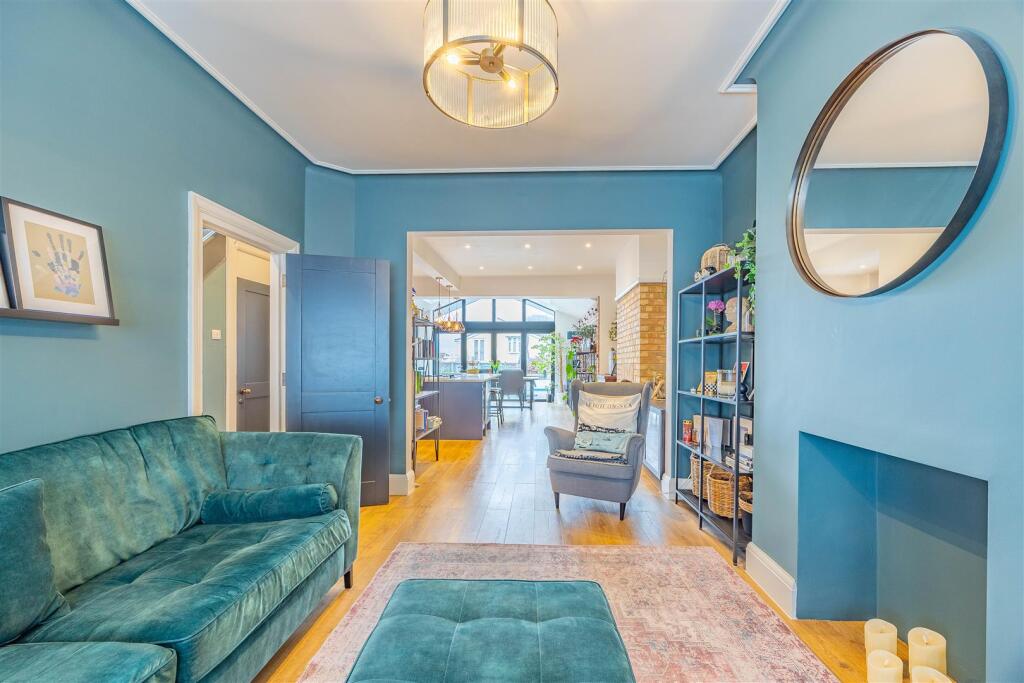 House in Southend-on-Sea, Eastwood - View 2