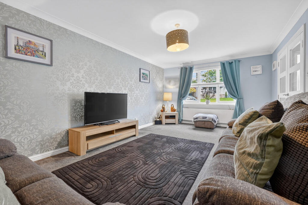 48 Grahamfield Place, Beith, KA15 1AY photo 3