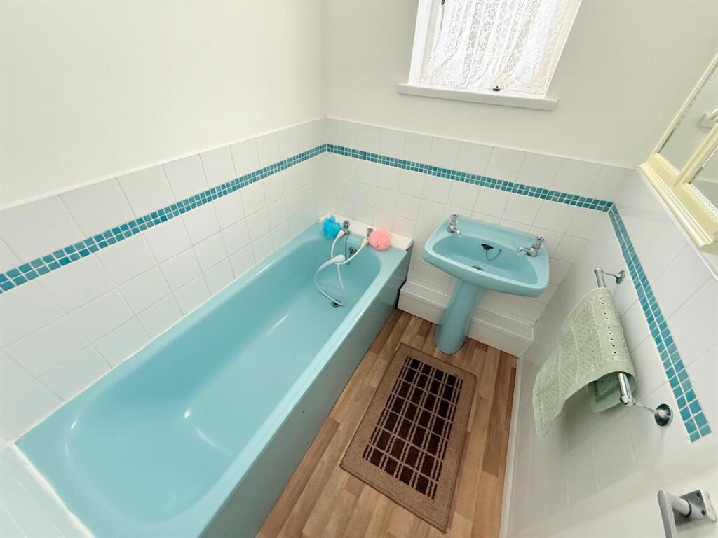 House in Great Yarmouth, Newport, Hemsby - View 5
