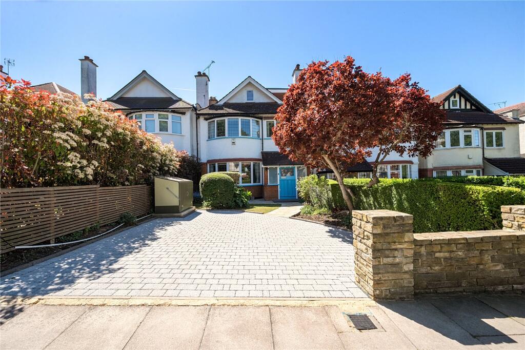 Main image of property: The Avenue, London, N10