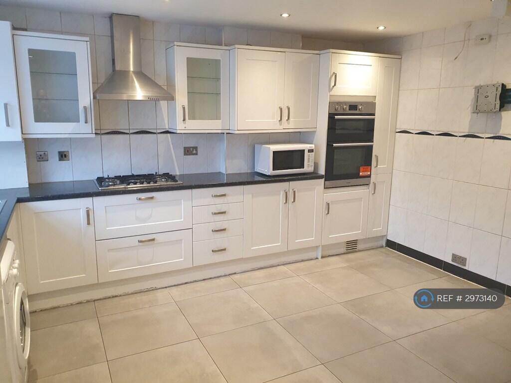 Main image of property: Tavistock Close, London, N16