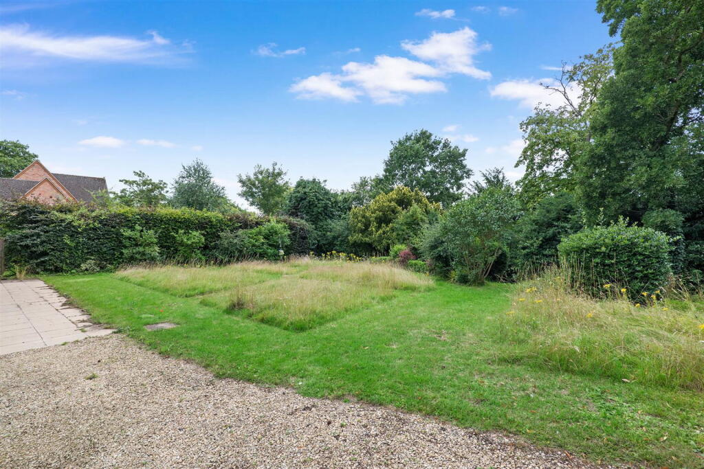 House in Worcester, Kempsey - More