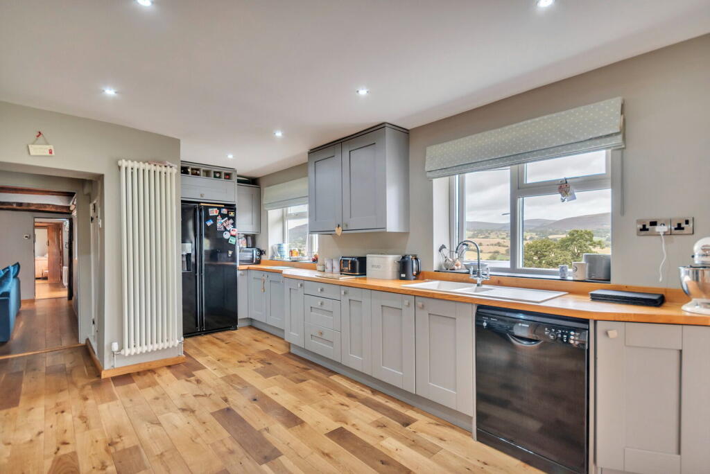 House in Llanrhaeadr-ym-Mochnant - View 5
