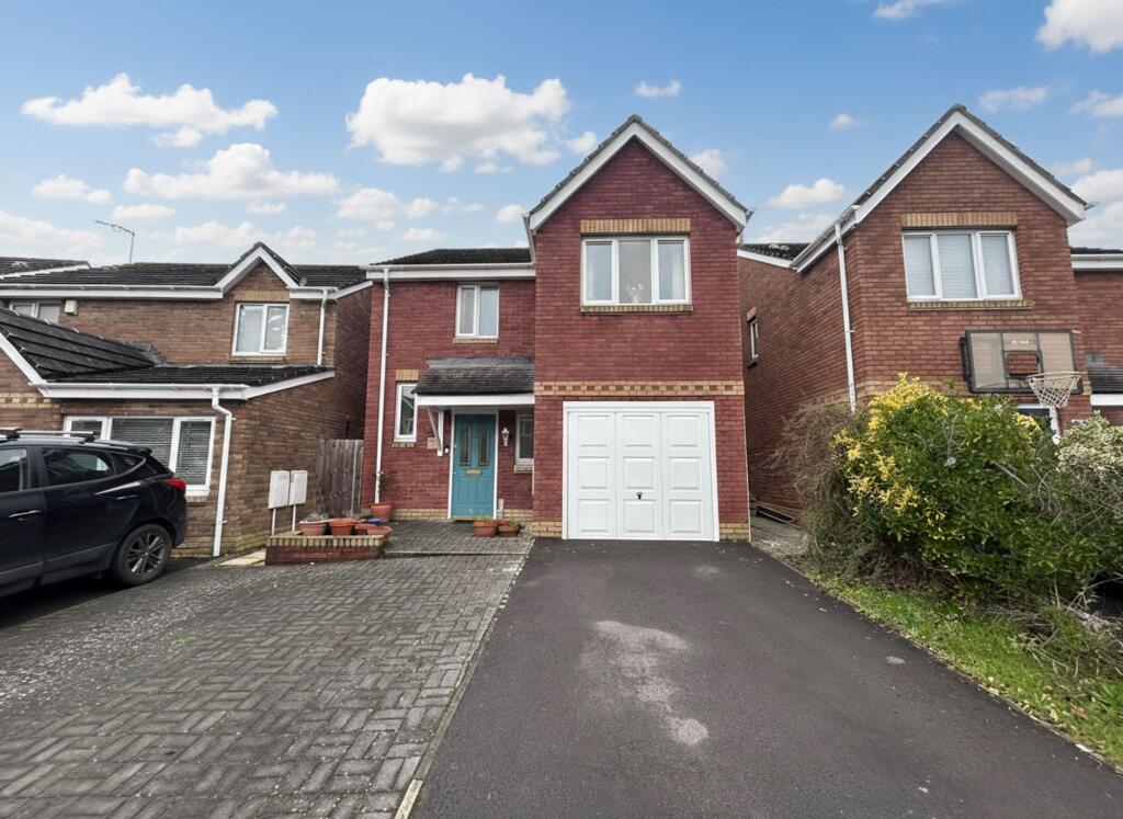 Main image of property: Heol Pilipala, Rhoose CF62 3LP