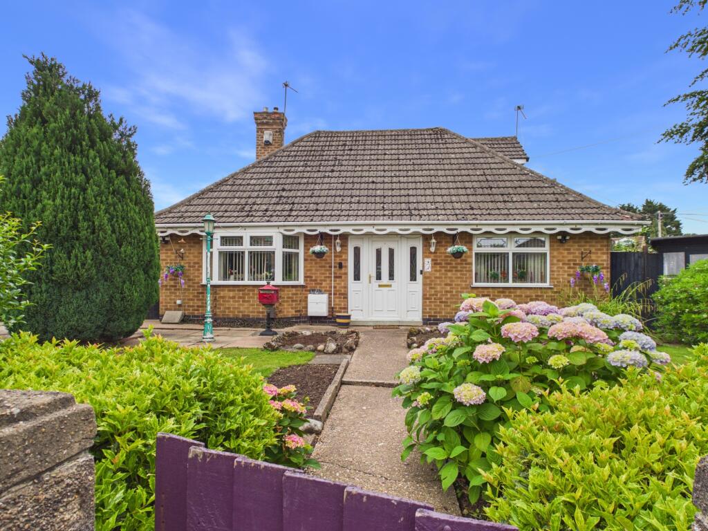 3-bed detached on Wellesley Avenue, Sunnyhill, £250,000
