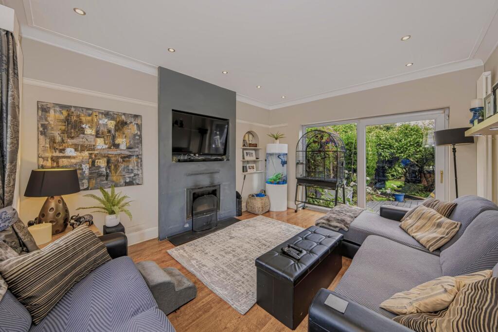 House in Stoke-on-Trent - View 3