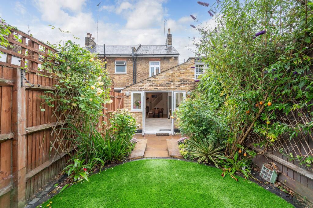 House in Kingston upon Thames - View 3