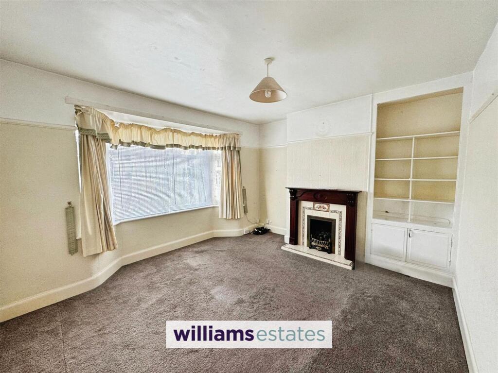 Ffordd Ffynnon, Prestatyn, LL19 photo 2